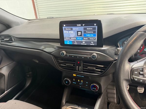 2019 FORD FIESTA    ST LINE ! 382479325