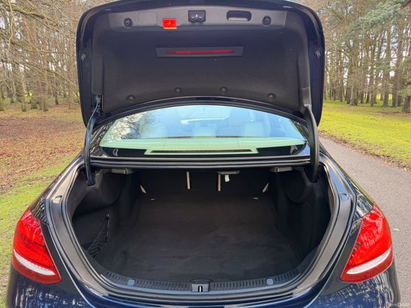 Mercedes-Benz E-Class 2019 382479405