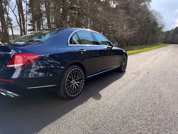 Mercedes-Benz E-Class 2019 382479413