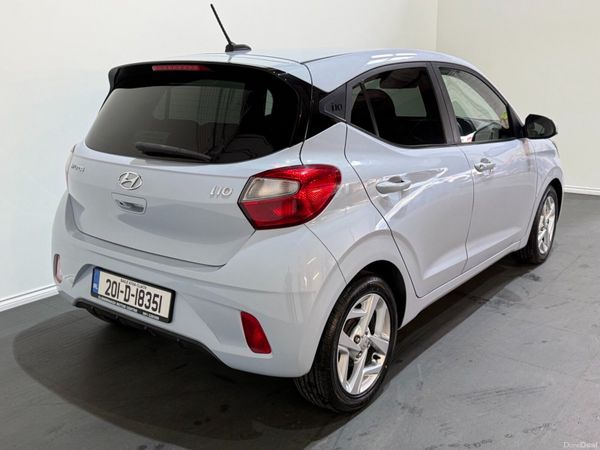 Hyundai i10 Deluxe Plus 1.0L 382491033