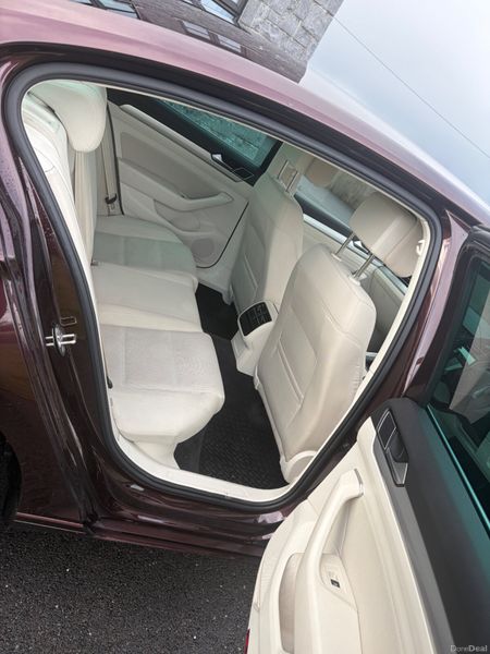 Volkswagen Passat 2016 382406273