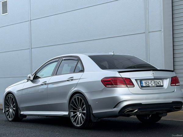 Mercedes-Benz E220d AMG NightEdition 382408797