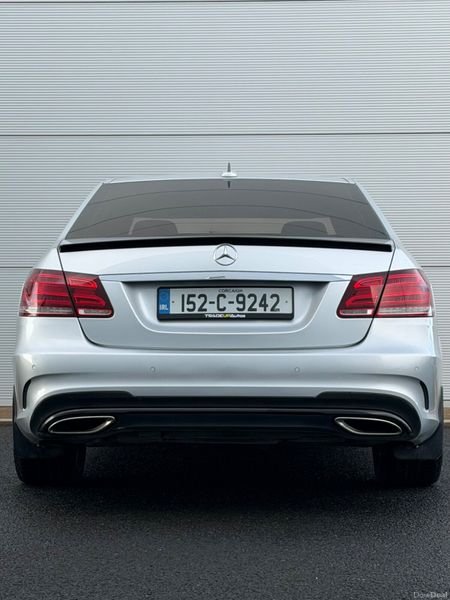 Mercedes-Benz E220d AMG NightEdition 382408823