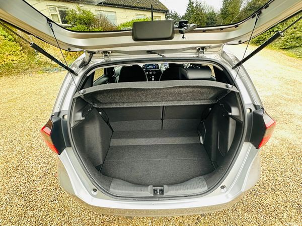 Honda Fit 2020 55K KM ONLY 382411701