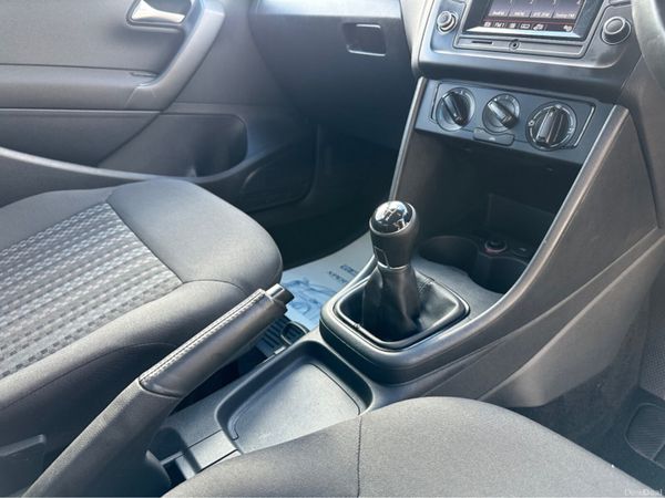 Volkswagen Polo TRENDLINE 1.0 60HP MANUAL 5SPEED 5 382418883