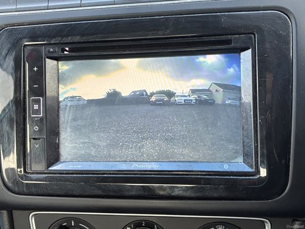 Volkswagen Polo Automatic - Reverse camera ! 382427553