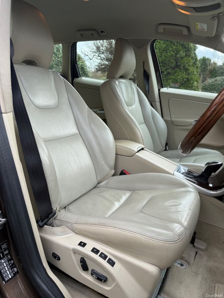 Immaculate 152 Volvo XC60 Auto! 382434741