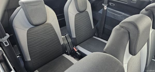 Citroen C4 2016 (AUTOMATIC 7 SEATER) 382436947