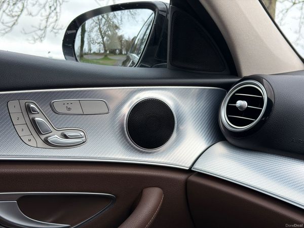 Mercedes-Benz E-Class 2019  Premium Low Mileage 382547277