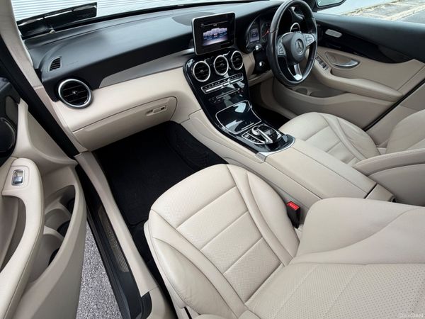 Mercedes GLC220d 4Matic AMG line 382547739