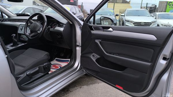 2022 Volkswagen Passat 1 Warranty AA Aprroved 382547835