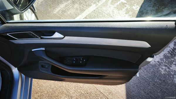 2022 Volkswagen Passat 1 Warranty AA Aprroved 382547839