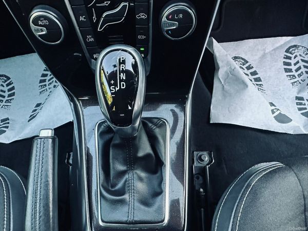 VOLVO V40 2017 2.0DIESEL D4 EDITION 382523549