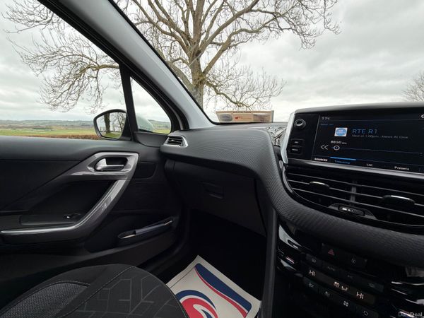 Peugeot 2008 2018 PureTech 1.2 Low Mileage 382682389