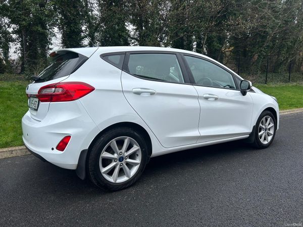 Ford Fiesta 2018 ( NCT 01/28) 382699459