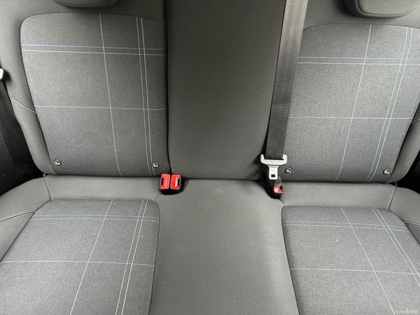 Ford Fiesta 2018 ( NCT 01/28) 382699531