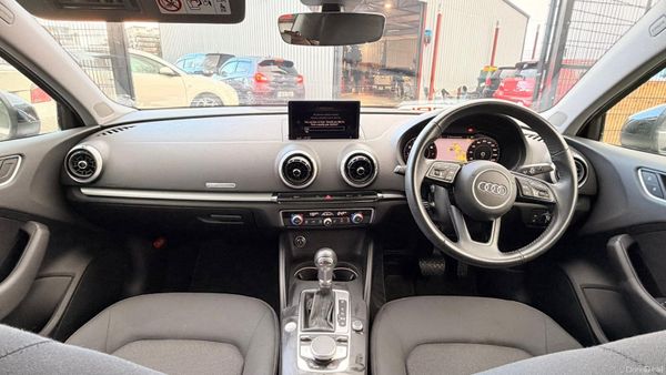 Audi A3 2020 382606073