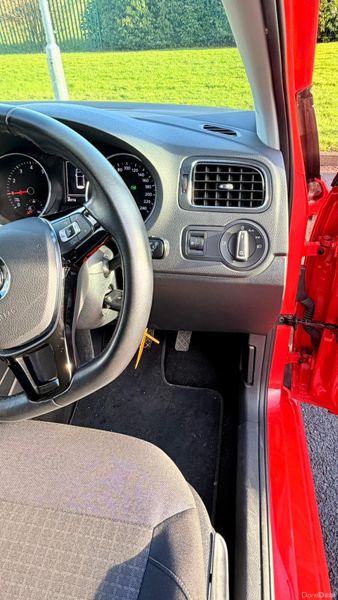 Volkswagen Polo 2016 382606189