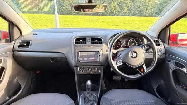 Volkswagen Polo 2016 382606195