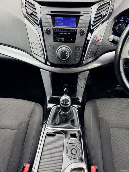 Hyundai i40 2014 full service history tax&NCT 382620495