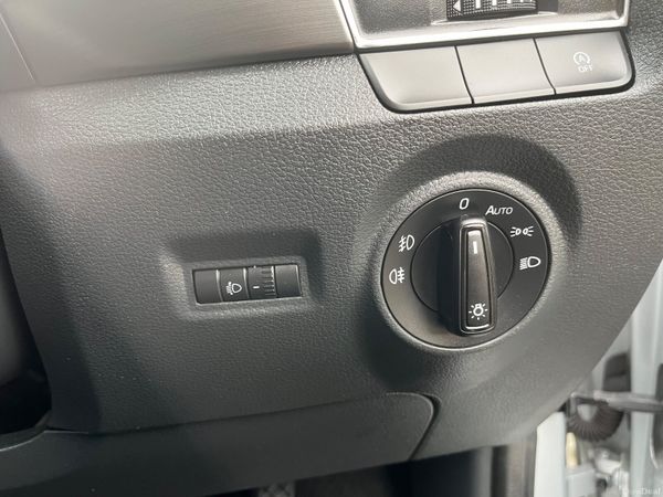 Skoda Fabia 1.2 TSI. New NCT and Fully serviced 382621733