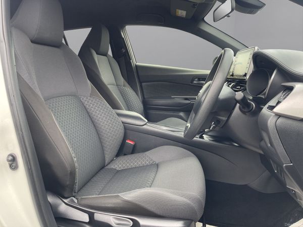 2020 Toyota C-HR (S100) 382624907