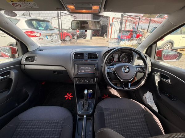 Volkswagen Polo 2015 382629247