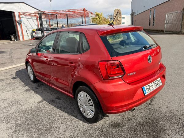 Volkswagen Polo 2015 382629237