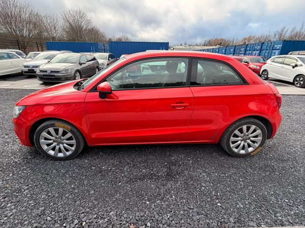 Audi A1 2014 382630503