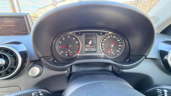 Audi A1 2014 382631501