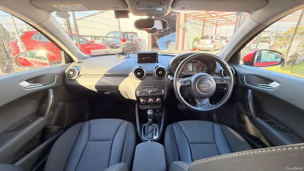 Audi A1 2014 382631513