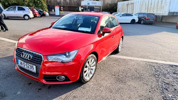 Audi A1 2014 382631517