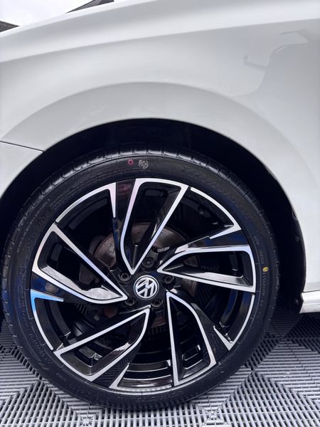 Volkswagen Polo 2017 382635603