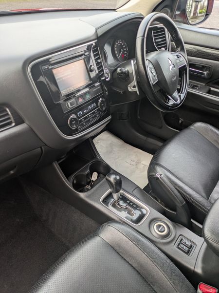 Mitsubishi Outlander/ AUTO/ 4X4 / NCT 02/27 382744141