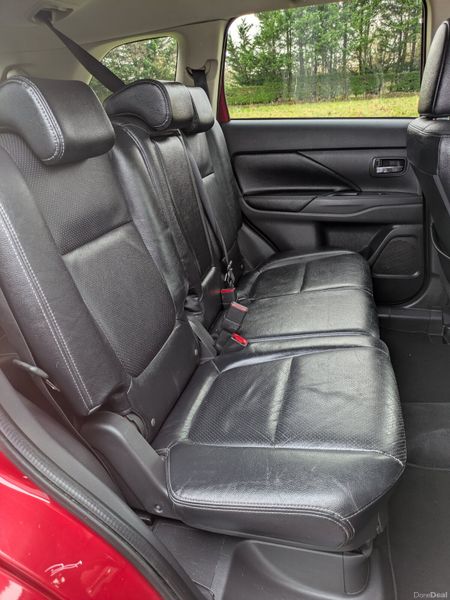 Mitsubishi Outlander/ AUTO/ 4X4 / NCT 02/27 382744143