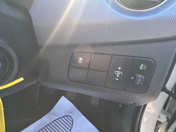 Hyundai i10 2019 *** REDUCED FOR STRAIGHT DEAL *** 382764669