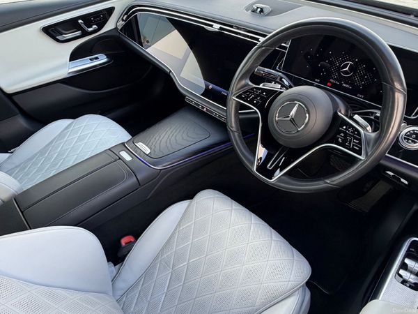 NewMercedes-Benz E220d Exclusive 20k Extras 382780713