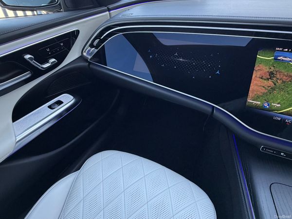 NewMercedes-Benz E220d Exclusive 20k Extras 382780887