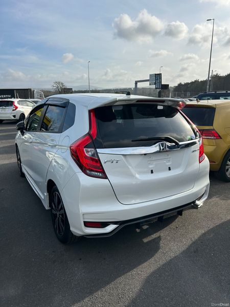 Honda Fit S Sensing 382783295