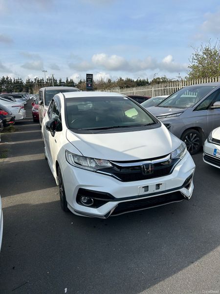 Honda Fit S Sensing 382783299