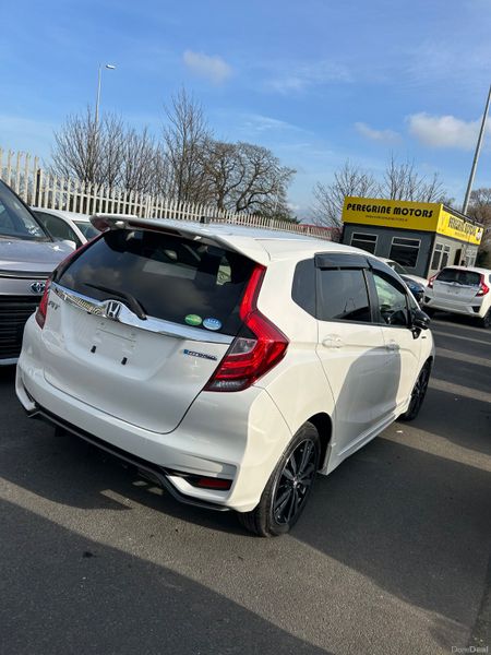 Honda Fit S Sensing 382783321