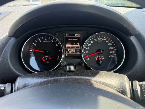 New: NCT. Road Tax. Car Play & 4K Reversing Camera 382784025