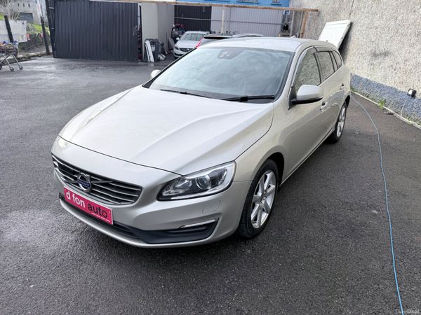 Volvo V60 2.0D SE LUX AUTO Low KMs 382795197