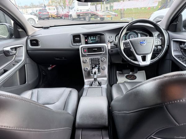 Volvo V60 2.0 Petrol SE LUX AUTO Low KMs 382798379