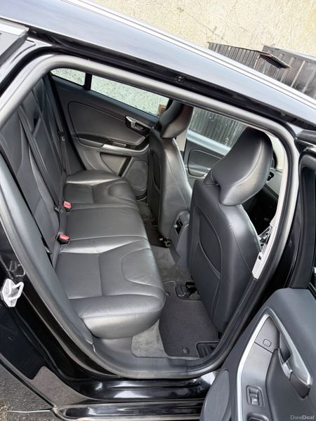Volvo V60 2.0 Petrol SE LUX AUTO Low KMs 382798383