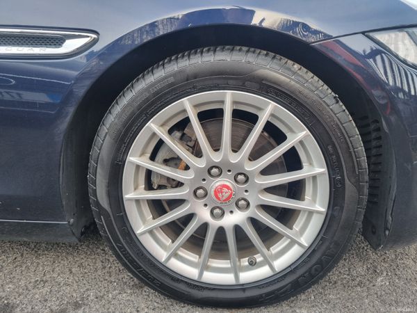 Jaguar XE 2016 382727051