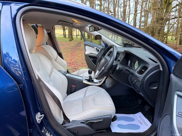 Volvo V60 2014 Diesel Ocean Race Edition 382842463