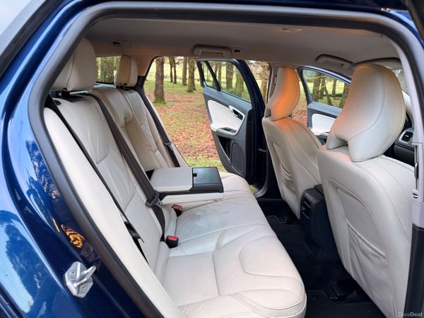 Volvo V60 2014 Diesel Ocean Race Edition 382842471