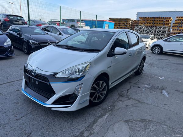2016 Toyota Aqua Hybrid Automatic Modelisa 382844249