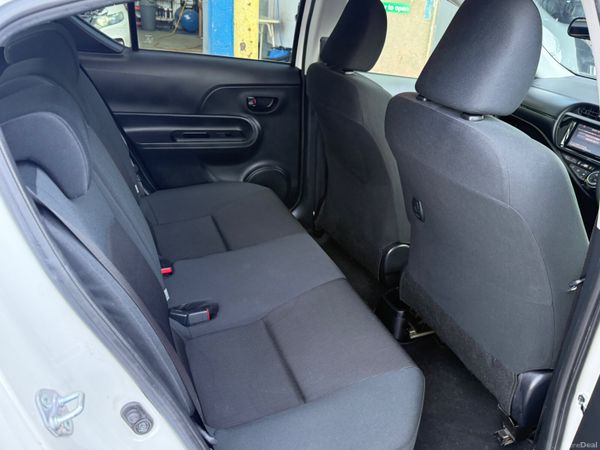 2016 Toyota Aqua Hybrid Automatic Modelisa 382844251